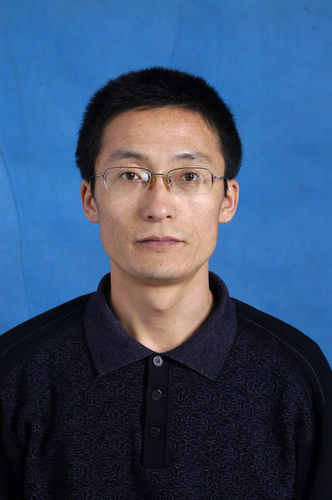 父亲去逝,房产证是母亲的名子,问母亲可以随意处分这套房产?